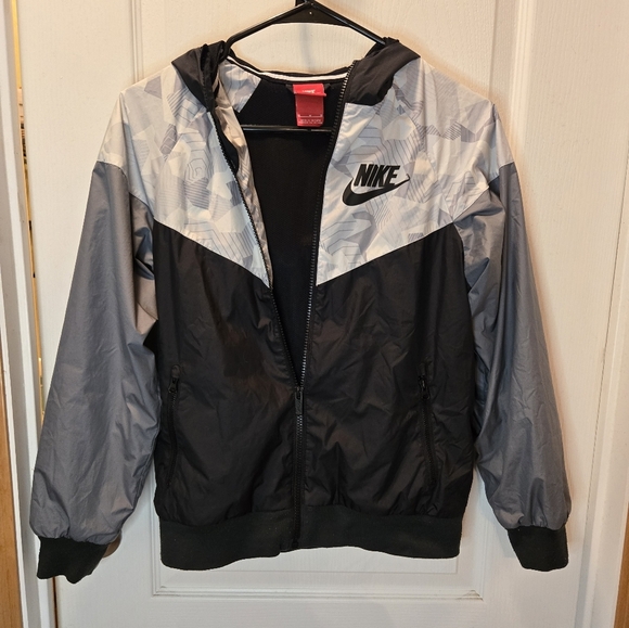 Nike Jacket Windbreaker Medium with Hood Black Gray Red Tag - Picture 1 of 7
